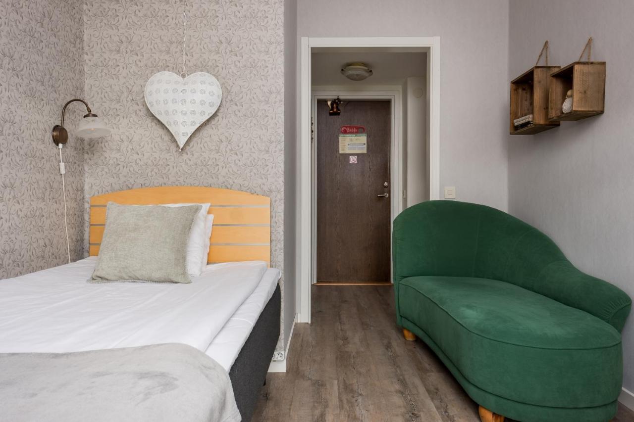 Hotel Vaennaes Vannas Eksteriør bilde
