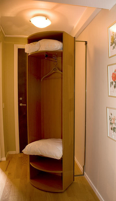 Hotel Vaennaes Vannas Rom bilde